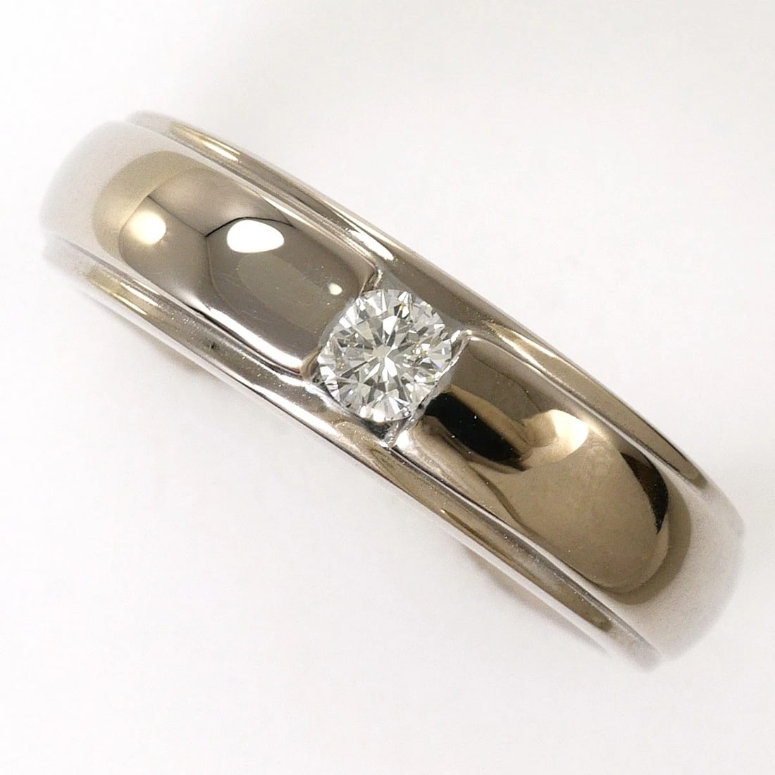 K9 9 GOLD RING E DIAMOND: K9 9 gold Ring e Diamond Brand: No Brand Type/Style: Ring Material: K18/Yellow Gold, Main Stone Emerald, Natural Color: Yellow Gold Size: US 6 1/4 Accessories: None Accessories Notice: When