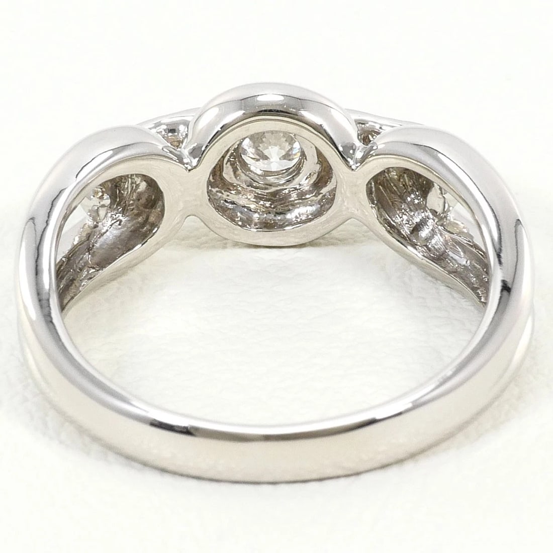 PT900 PLATINUM RING DIAMOND - 4