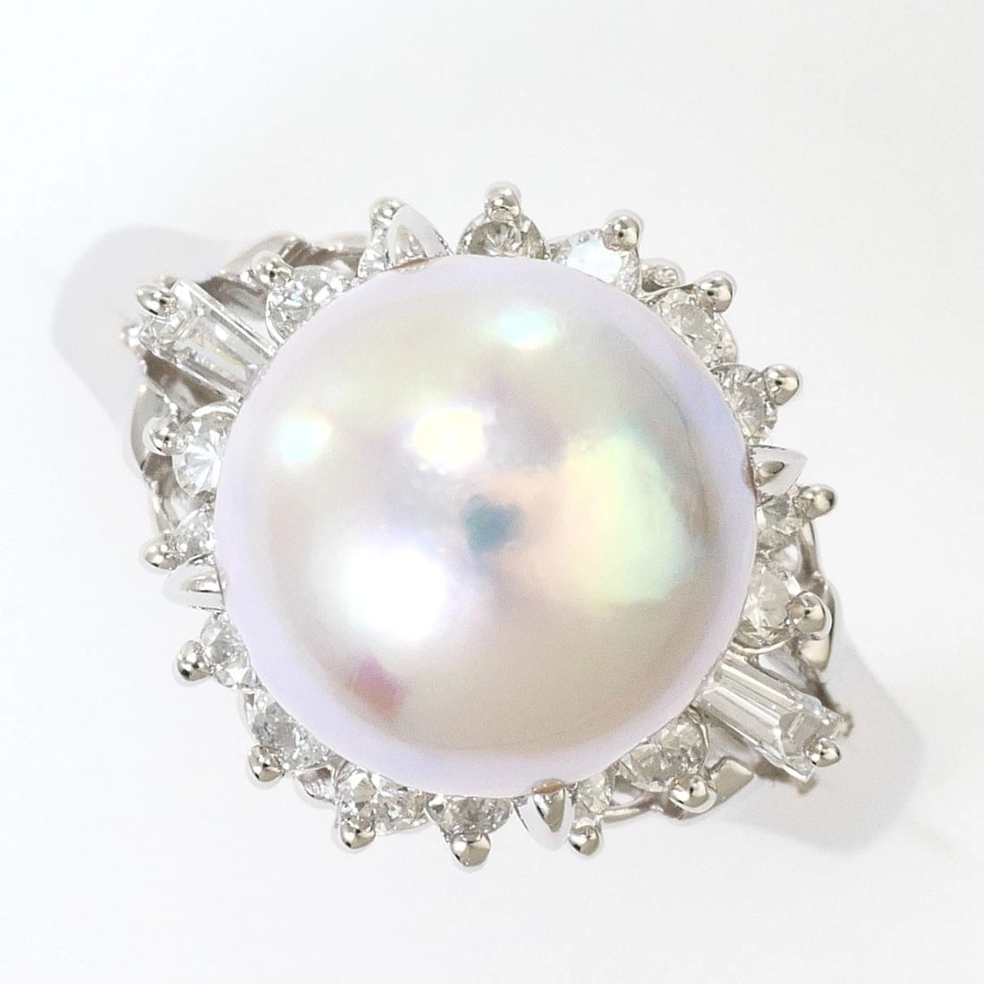 PT850 RING PEARL: PT850 Ring Pearl Brand: No Brand Type/Style: Ring Material: PT850, Main Stone Cultured Pearl Color: None Size: US 5 1/8 Accessories: None Accessories Notice: When purchasing pre-owned goods, please