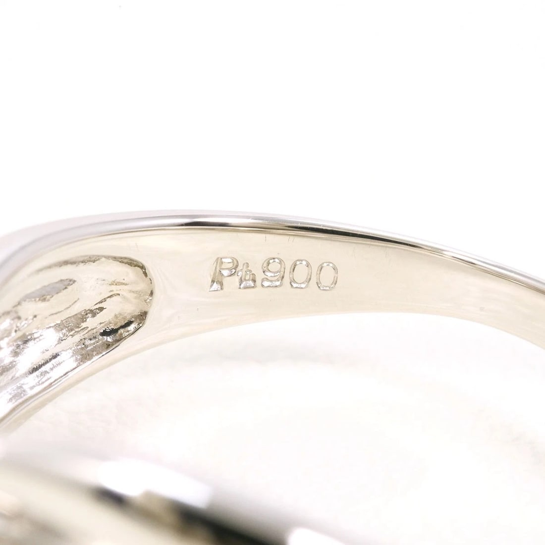 PT900 PLATINUM RING DIAMOND - 4