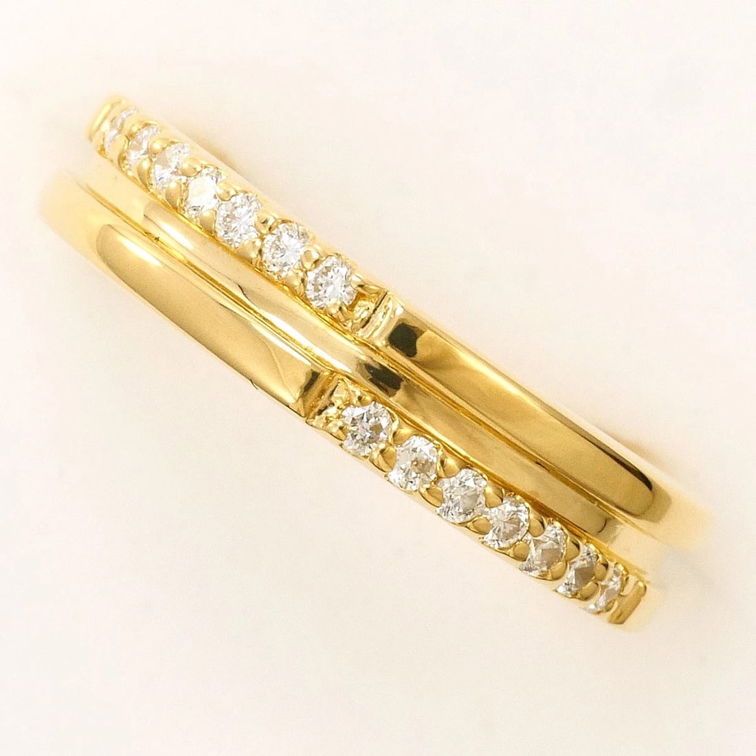 K18 GOLD RING DIAMOND: K18 gold Ring Diamond Brand: No Brand Type/Style: Ring Material: K18/Yellow Gold, Main Stone Natural Color: Yellow Gold Size: US 4 Accessories: None Accessories Notice: When purchasing pre-owned