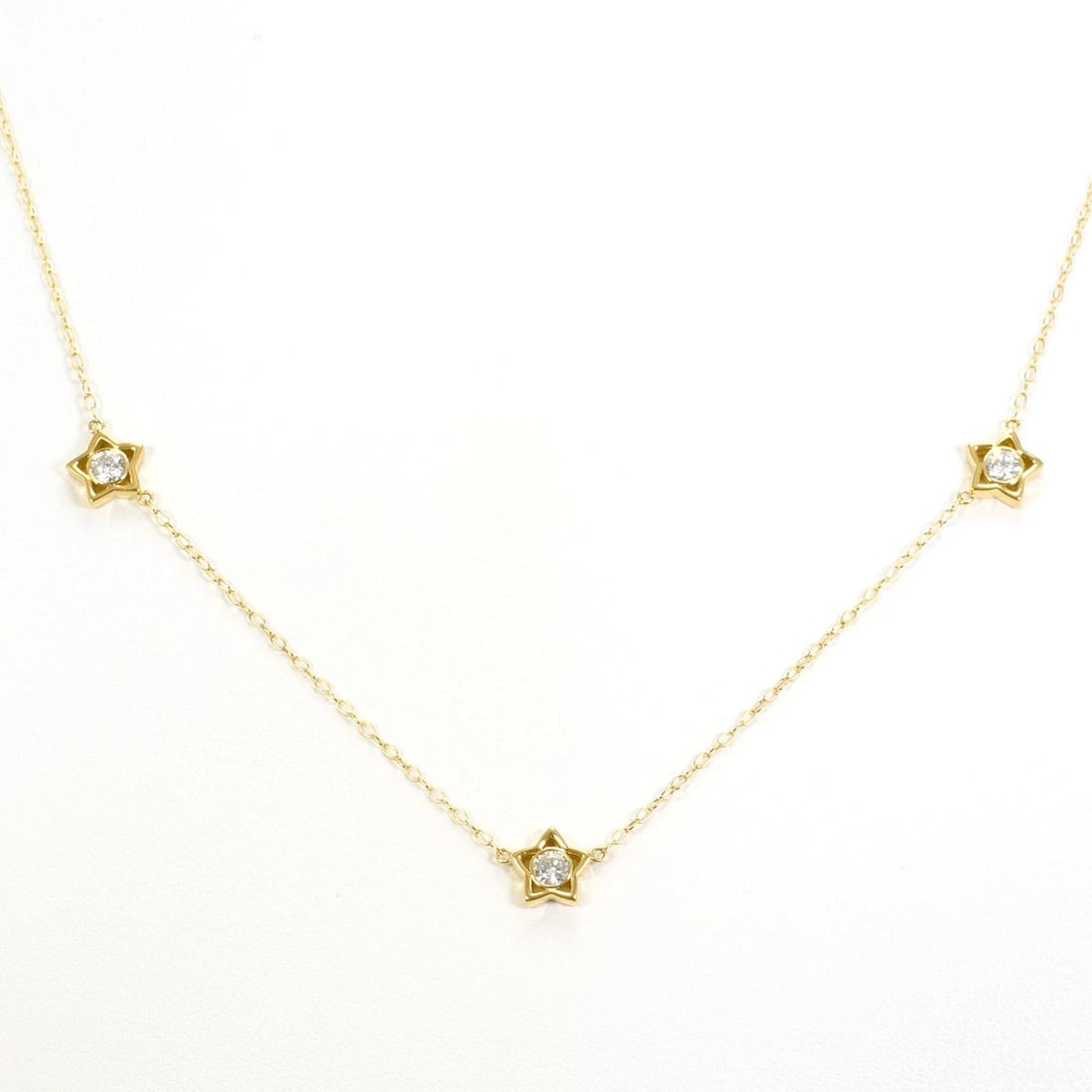 K18 GOLD NECKLACE DIAMOND: K18 gold Necklace Diamond Brand: No Brand Type/Style: Necklace Material: K18 Gold, Main Stone Natural Color: None Size: Top size?H:about6?W:about6mm(Top and Chain cannot be removed), Chain Length: