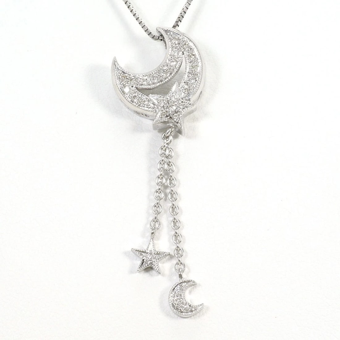 K18 GOLD NECKLACE DIAMOND: K18 gold Necklace Diamond Brand: No Brand Type/Style: Necklace Material: K18 Gold, Main Stone Natural Color: None Size: Chain Length: 45cm Accessories: None Accessories Notice: When purchasing