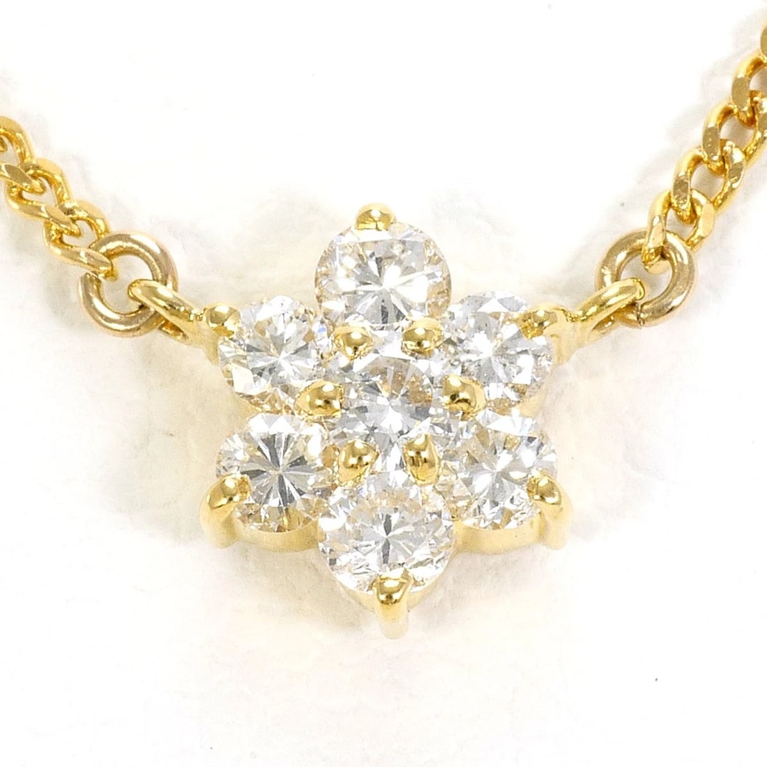 K18 GOLD NECKLACE DIAMOND: K18 gold Necklace Diamond Brand: No Brand Type/Style: Necklace Material: K18/Yellow Gold, Main Stone Natural Color: Yellow Gold Size: Top size?H:about6?W:about6mm(Top and Chain cannot be removed),