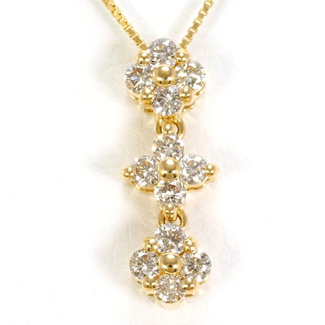 K18 GOLD NECKLACE DIAMOND: K18 gold Necklace Diamond Brand: No Brand Type/Style: Necklace Material: K18/Yellow Gold, Main Stone Natural Color: Yellow Gold Size: Top size?H:about15?W:about5mm(Top and chain are removable), Chain