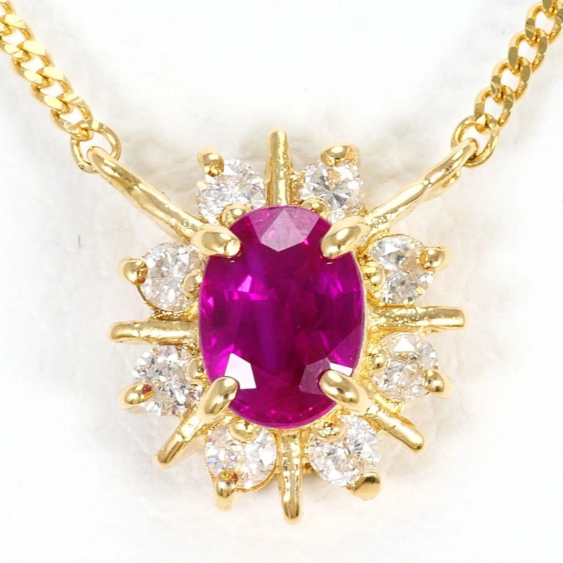K18 GOLD NECKLACE RUBY: K18 gold Necklace Ruby Brand: No Brand Type/Style: Necklace Material: K18/Yellow Gold, Main Stone Ruby, Natural Color: Yellow Gold Size: Top size?H:about8?W:about8mm(Top and Chain cannot be removed),