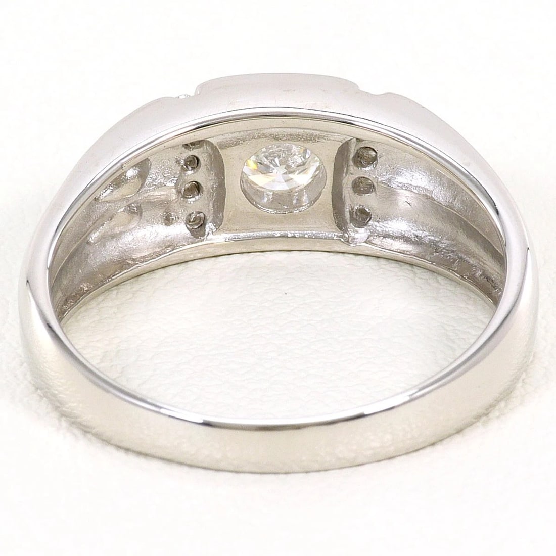 PT900 PLATINUM RING DIAMOND - 4