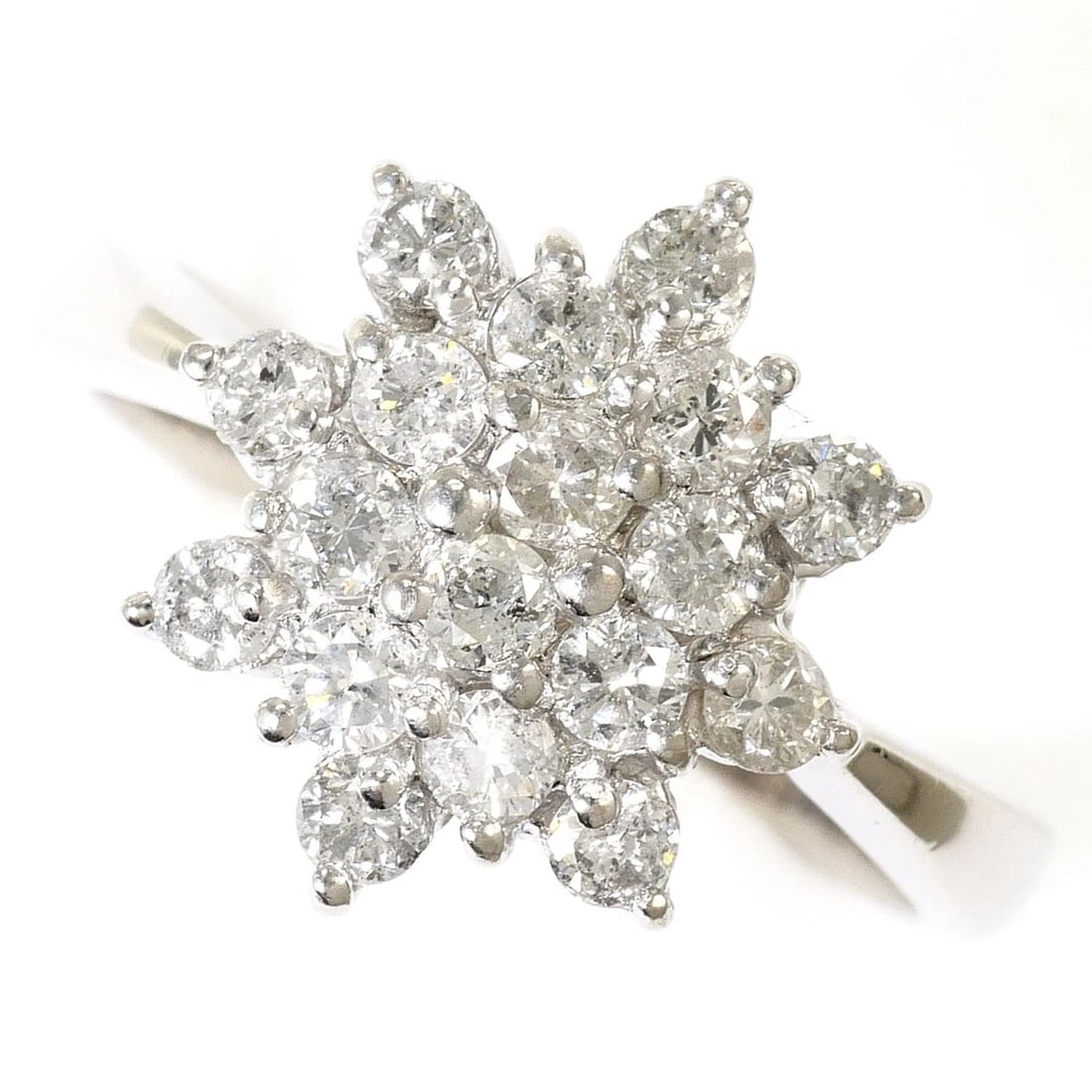 PT900 RING DIAMOND: PT900 Ring Diamond Brand: No Brand Type/Style: Ring Material: PT900, Main Stone Natural Color: None Size: US 7 1/2 Accessories: None Accessories Notice: When purchasing pre-owned goods, please refer