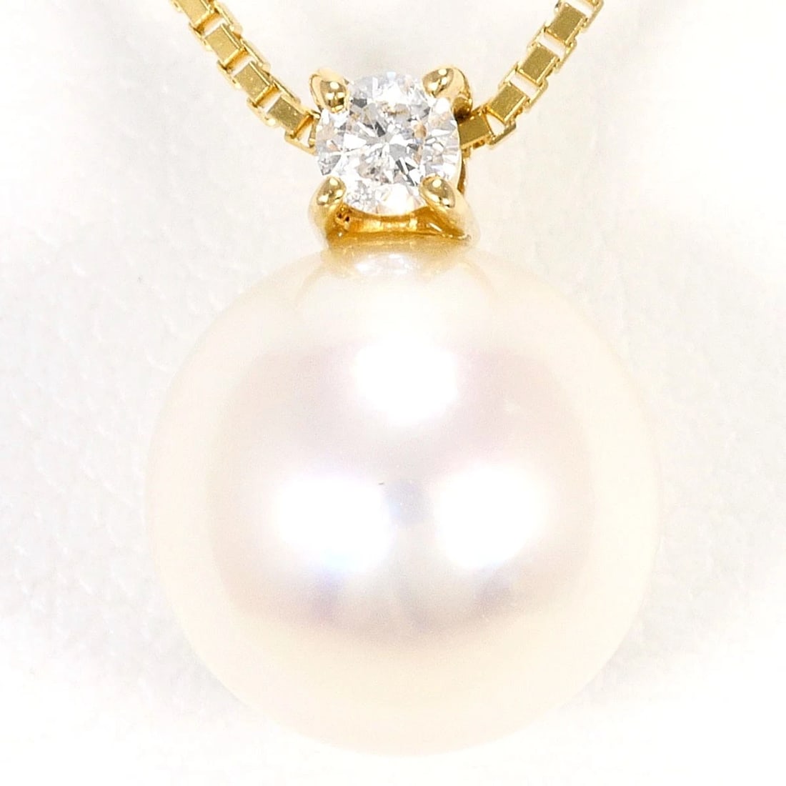 K18 GOLD NECKLACE PEARL: K18 gold Necklace Pearl Brand: No Brand Type/Style: Necklace Material: K18/Yellow Gold, Main Stone Pearl, Natural Color: Yellow Gold Size: Top size?H:about11?W:about9mm(Top and Chain cannot be