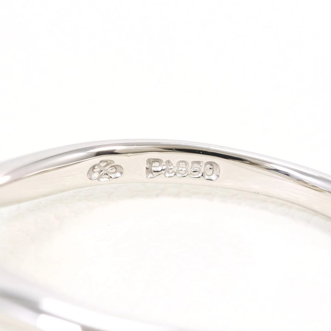 PT850 PLATINUM RING DIAMOND - 4