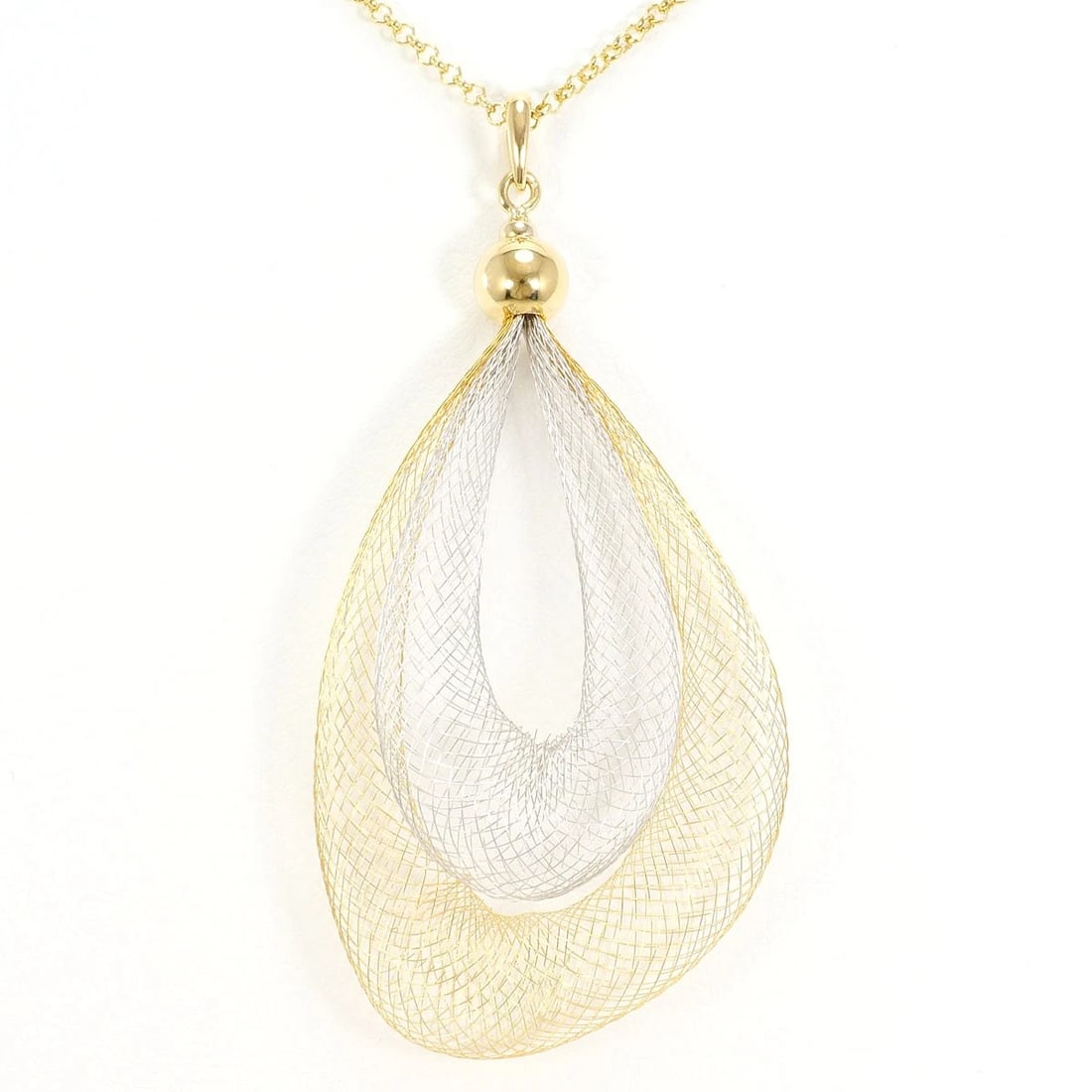 K18 GOLD NECKLACE: K18 gold Necklace Brand: No Brand Type/Style: Necklace Material: K18/Yellow Gold White Gold, Main Stone Natural Color: Yellow Gold, White Gold Size: Top size?H:about48?W:about24mm(Top and chain are