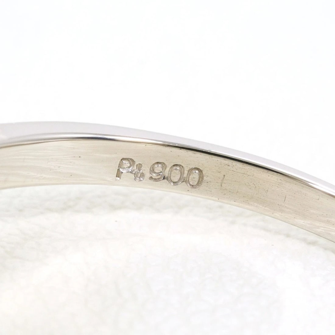 PT900 PLATINUM RING - 5