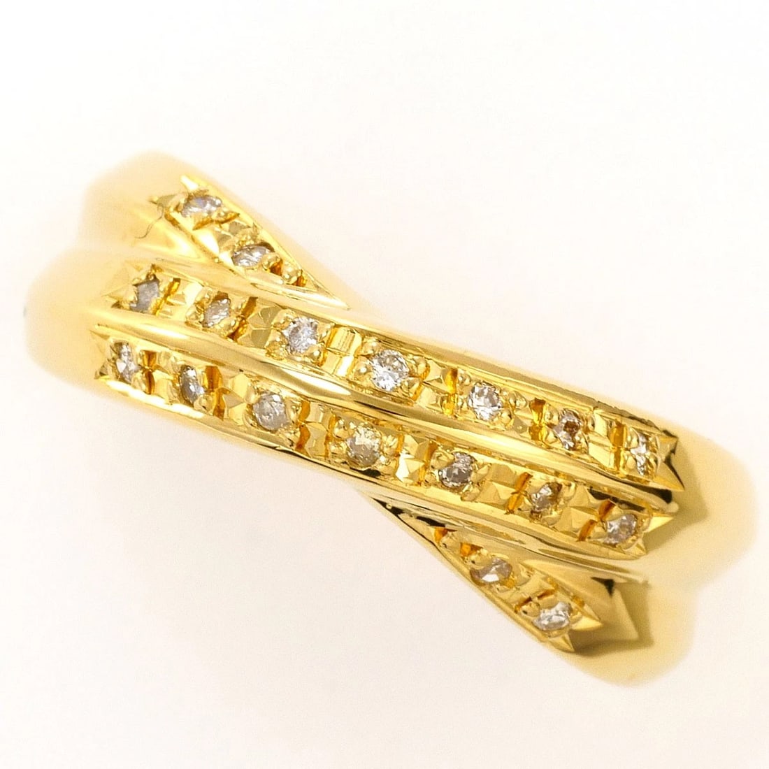 K18 GOLD RING DIAMOND: K18 gold Ring Diamond Brand: No Brand Type/Style: Ring Material: K18 Gold, Main Stone Natural Color: None Size: US 7 Accessories: None Accessories Notice: When purchasing pre-owned goods,