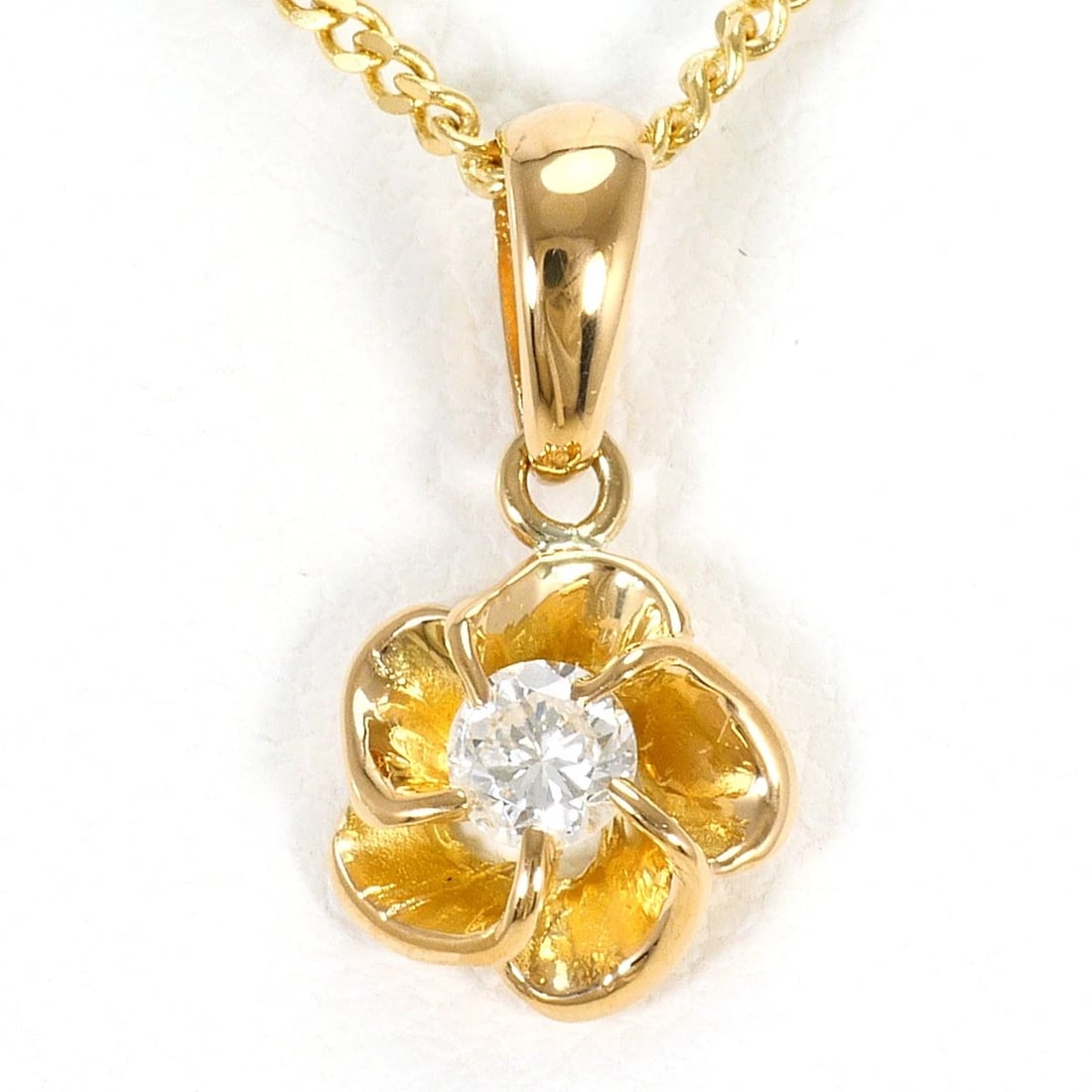 K18 GOLD NECKLACE DIAMOND: K18 gold Necklace Diamond Brand: No Brand Type/Style: Necklace Material: K18 Gold, Main Stone Natural Color: None Size: Chain Length: 40cm Accessories: None Accessories Notice: When purchasing
