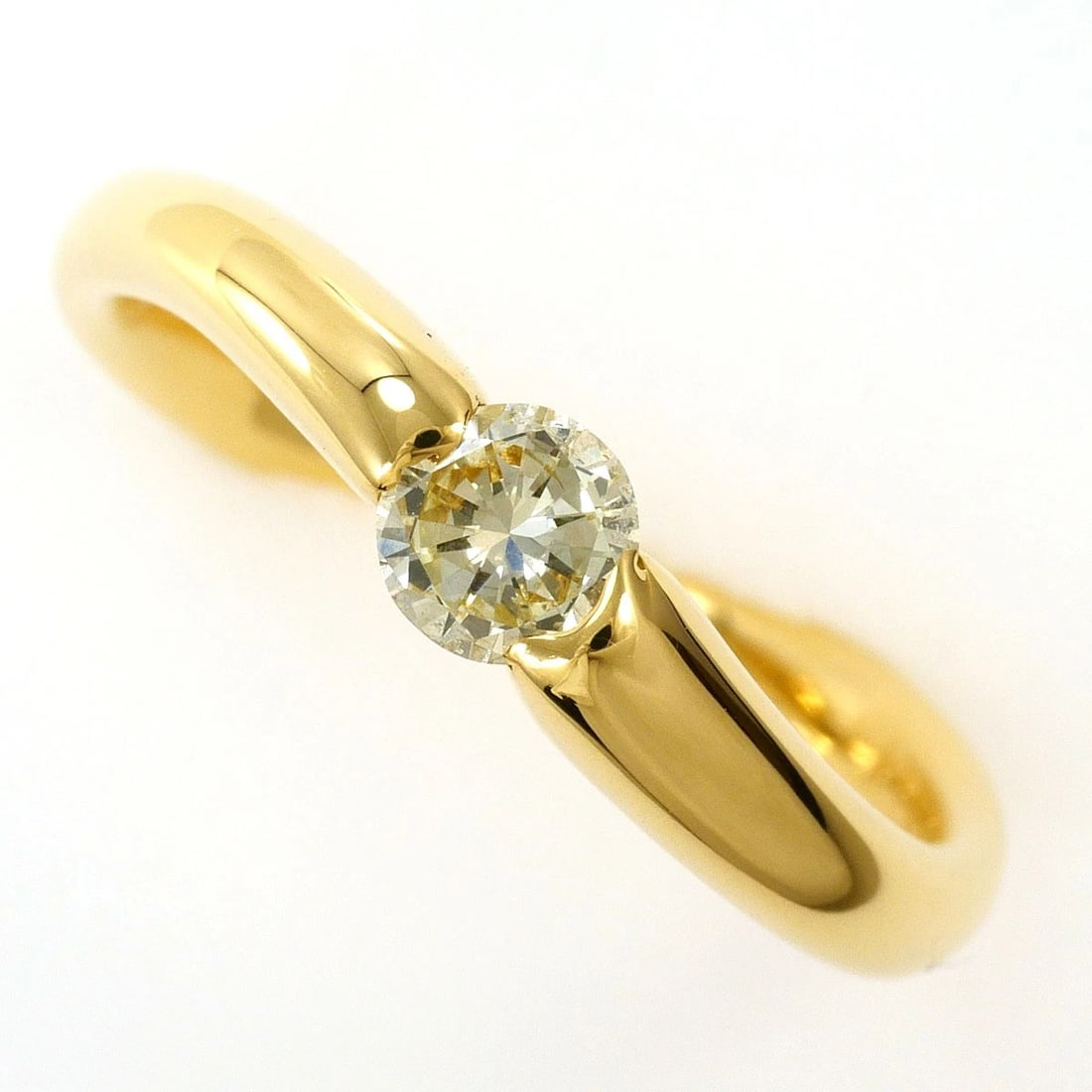 K18 GOLD RING YELLOW DIAMOND: K18 gold Ring Yellow Diamond Brand: No Brand Type/Style: Ring Material: K18/Yellow Gold, Main Stone Natural Color: none Size: US 6 1/4 Accessories: None Accessories Notice: When purchasing