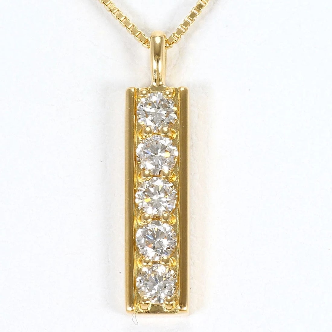 K18 GOLD NECKLACE DIAMOND: K18 gold Necklace Diamond Brand: No Brand Type/Style: Necklace Material: K18/Yellow Gold, Main Stone Natural Color: none Size: H:about15?W:about3mm(Top and Chain cannot be removed) Chain Length:
