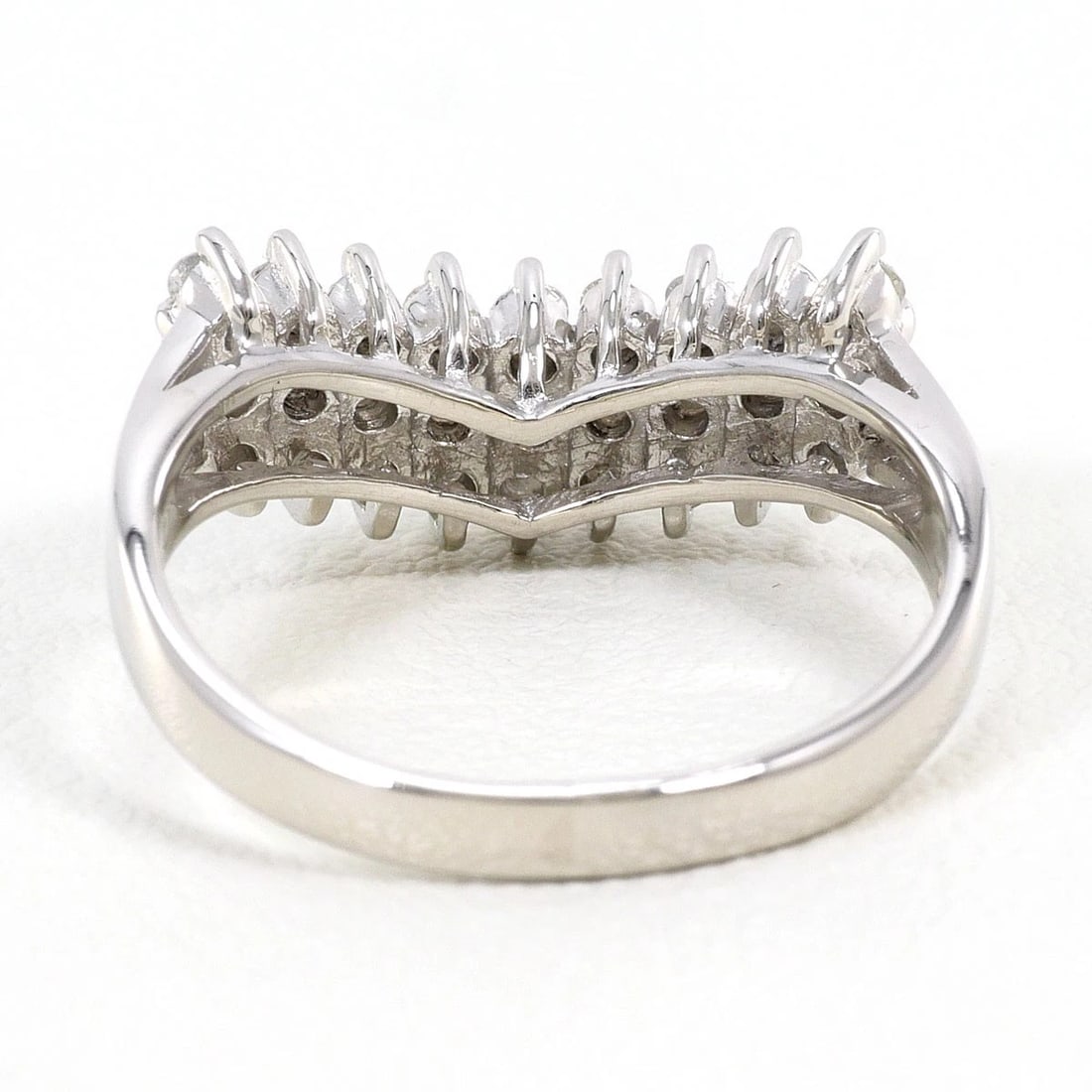 PT900 PLATINUM RING DIAMOND - 4
