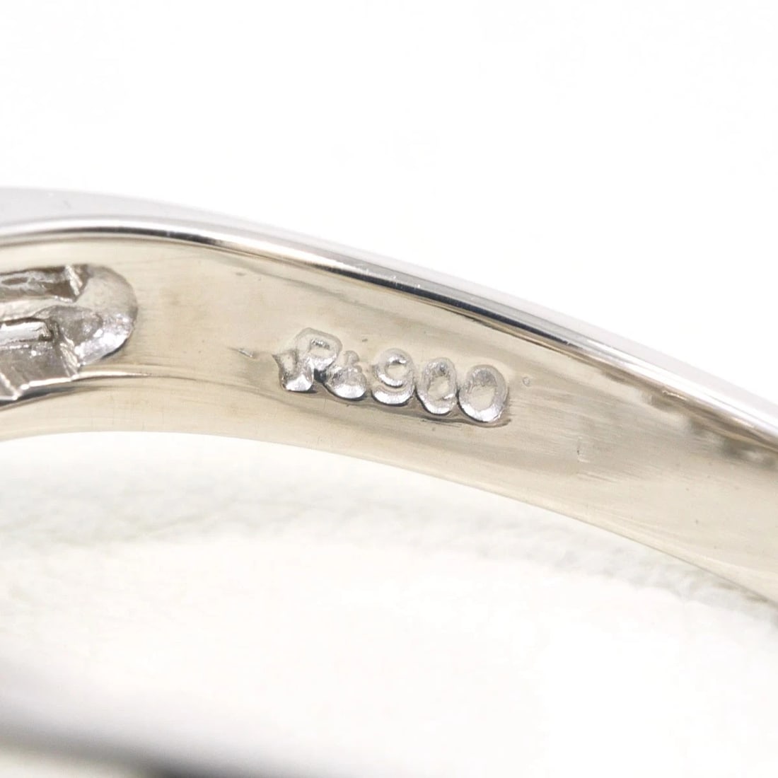 PT900 PLATINUM RING DIAMOND - 5