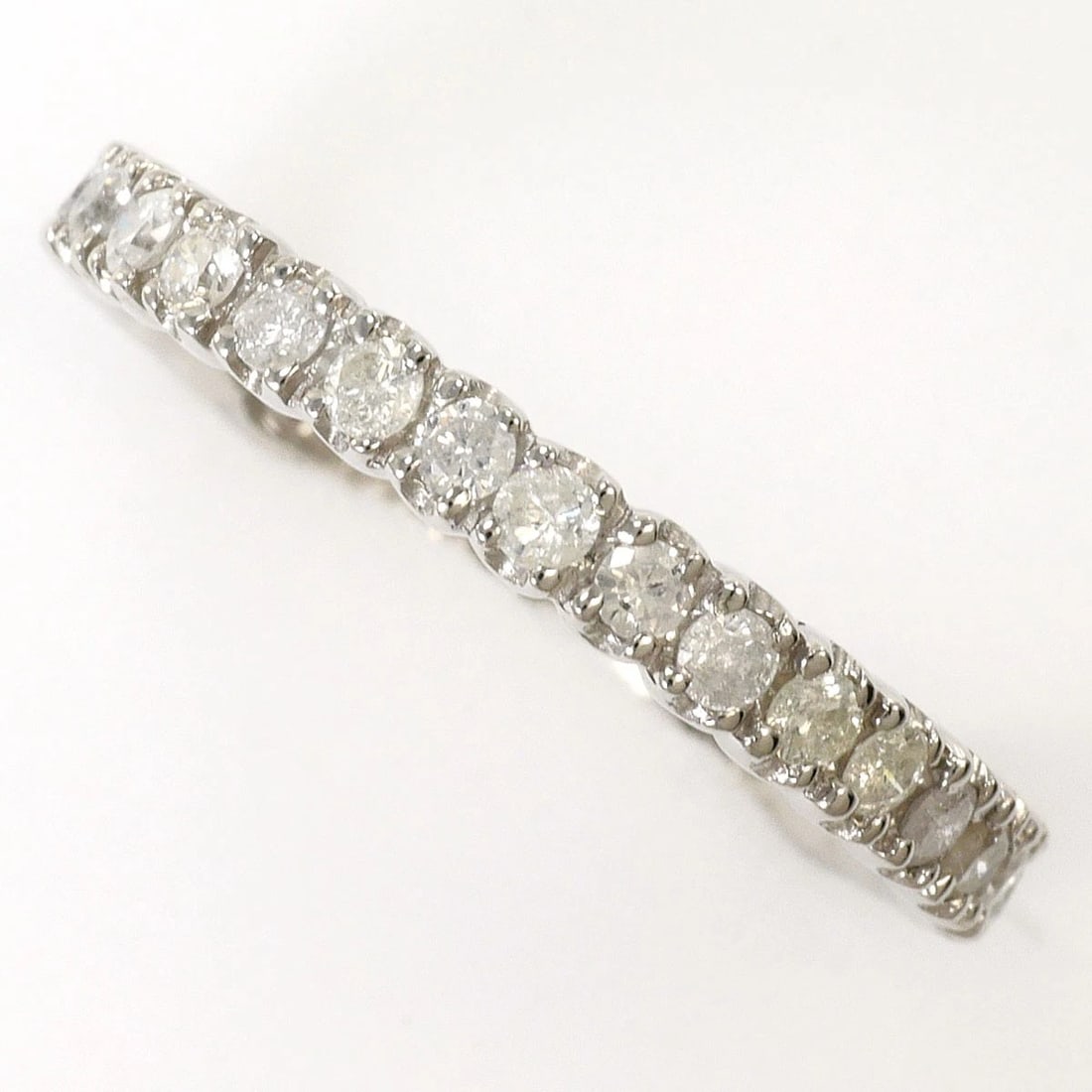 PT900 RING DIAMOND: PT900 Ring Diamond Brand: No Brand Type/Style: Ring Material: PT900, Main Stone Natural Color: None Size: US 6 Accessories: None Accessories Notice: When purchasing pre-owned goods, please refer to