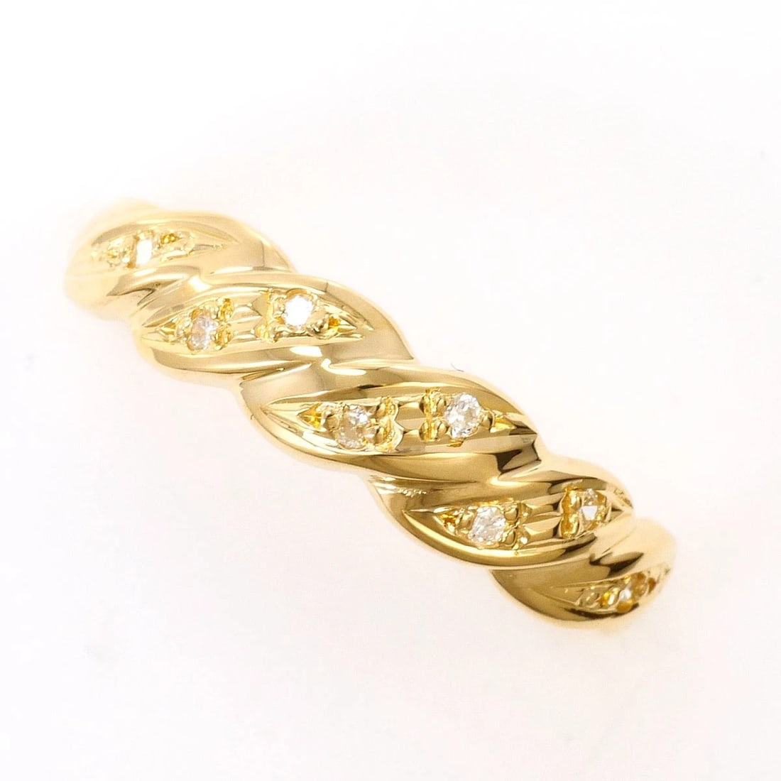 K18 GOLD RING DIAMOND: K18 gold Ring Diamond Brand: No Brand Type/Style: Ring Material: K18 Gold, Main Stone Natural Color: None Size: US 5 3/8 Accessories: None Accessories Notice: When purchasing pre-owned goods, please