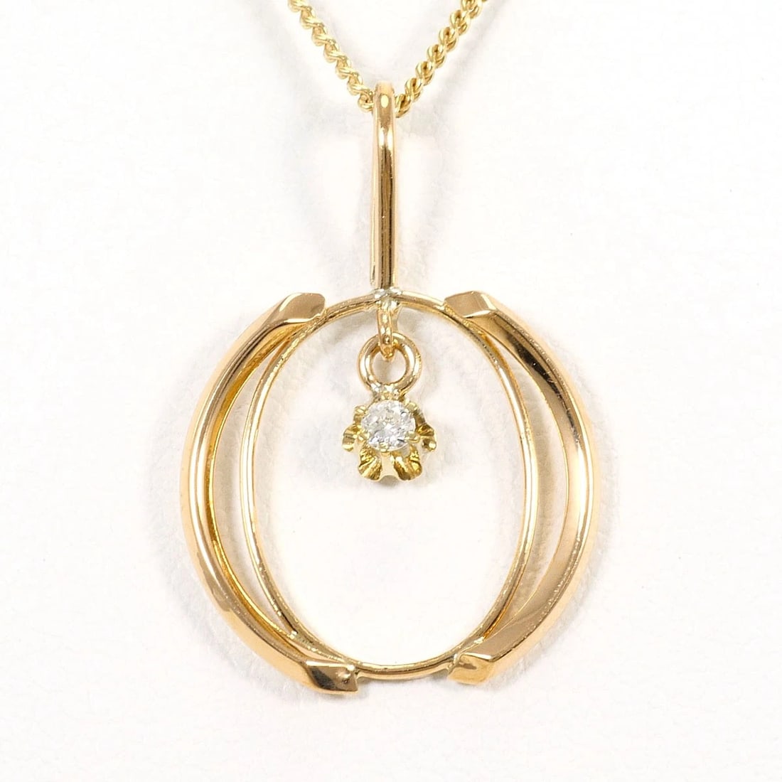 K18 GOLD K10 NECKLACE DIAMOND: K18 gold K10 Necklace Diamond Brand: No Brand Type/Style: Necklace Material: K18 Gold, Main Stone Natular Color: None Size: Chain Length: 50cm Accessories: None Accessories Notice: When purchasing