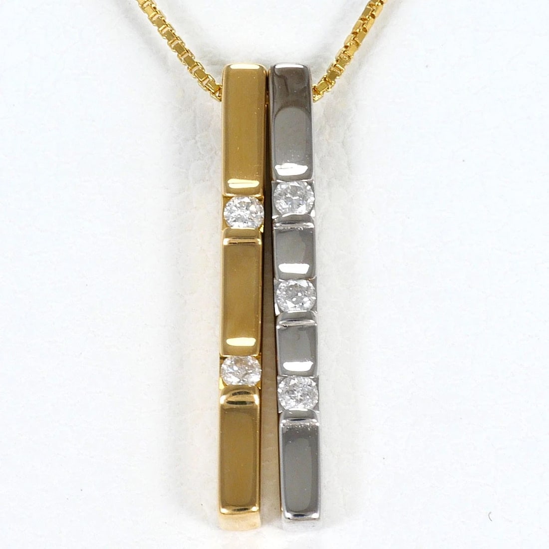 K18 GOLD NECKLACE DIAMOND: K18 gold Necklace Diamond Brand: No Brand Type/Style: Necklace Material: K18 Gold, Main Stone Natural Color: None Size: Chain Length: 40cm Accessories: None Accessories Notice: When purchasing