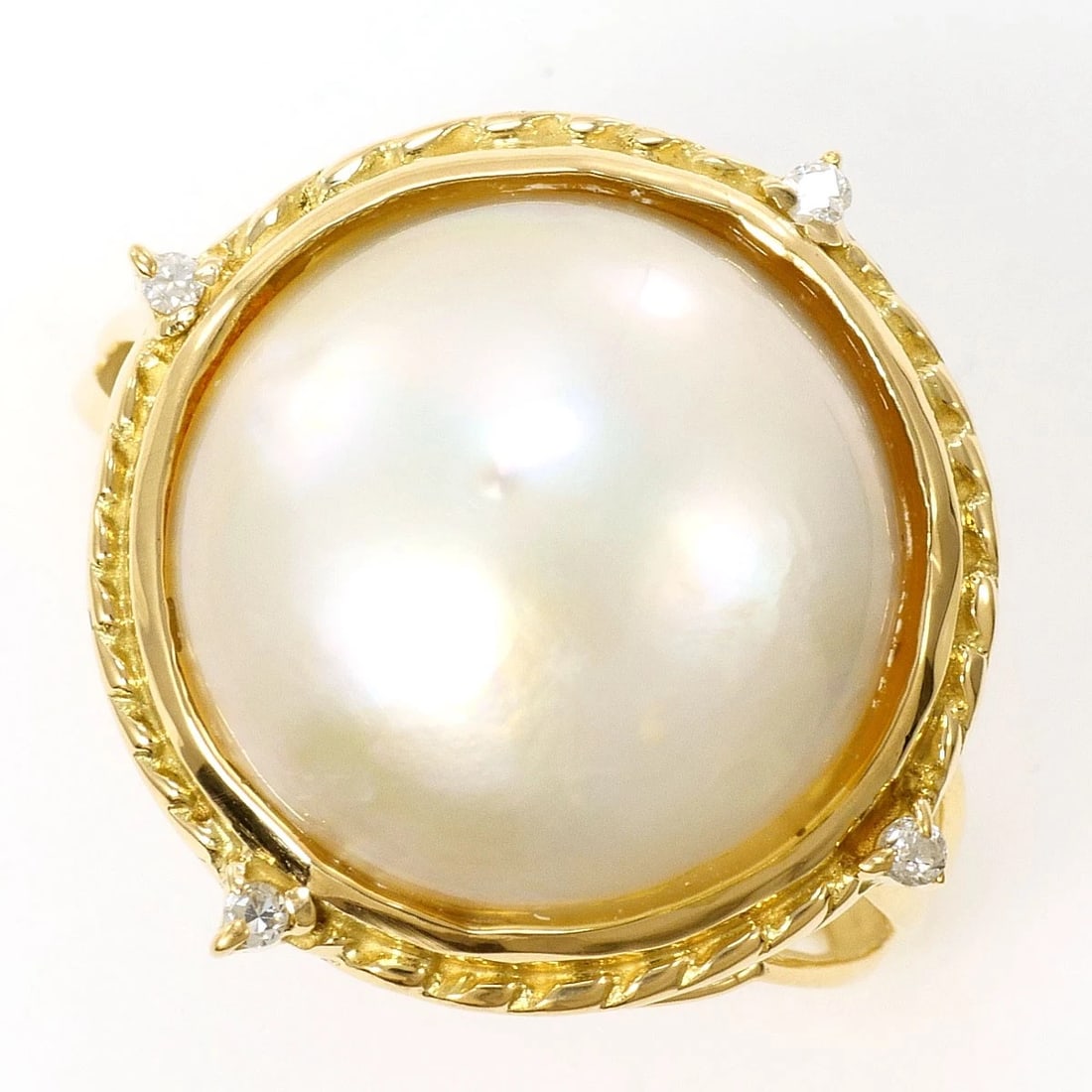 K18 GOLD RING MABE PEARL: K18 gold Ring Mabe Pearl Brand: No Brand Type/Style: Ring Material: K18/Yellow Gold, Main Stone Mabe Pearl, Natural Color: Yellow Gold Size: US 7 1/4 Accessories: None Accessories Notice: When