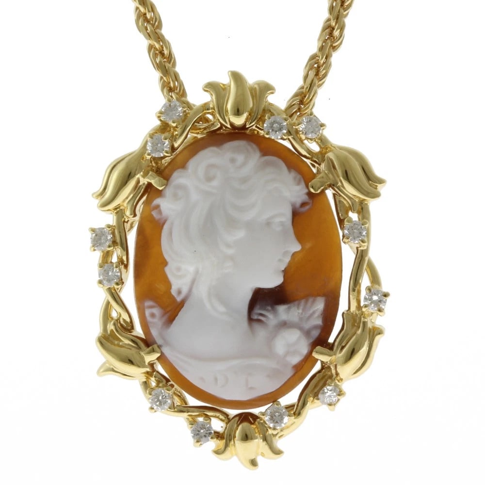 NECKLACE K18 YELLOW GOLD DIAMOND: Necklace K18 yellow gold diamond Brand: Unbranded Type/Style: Necklace Material: K18 yellow gold, Main Stone Natural Color: gold Size: Total Length:39.5cm Chain width:1.5mm Top:W21.5mm x H28.5mm A