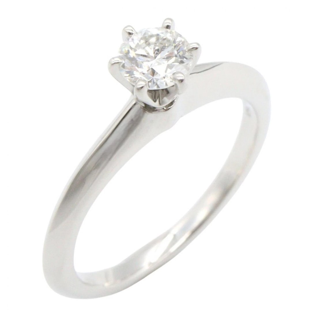 TIFFANY & CO SOLITAIRE DIAMOND RING PT950: TIFFANY & CO Solitaire Diamond Ring Pt950 Brand: TIFFANY & CO Type/Style: Ring Material: Pt950 Platinum, Color: Silver Size: US size 3 Accessories: None Accessories Notice: When purchasing