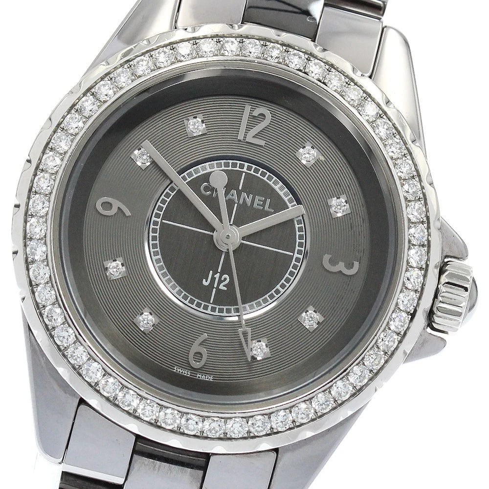 CHANEL J12 CHROMATIC DIAMOND BEZEL GRAY QUARTZ WATCH: CHANEL J12 Chromatic Diamond bezel gray Quartz Watch Brand: CHANEL Type/Style: Wristwatch Material: Band Material Titanium / ceramic, Case Material Titanium / ceramic Color: Dial Color gray Band
