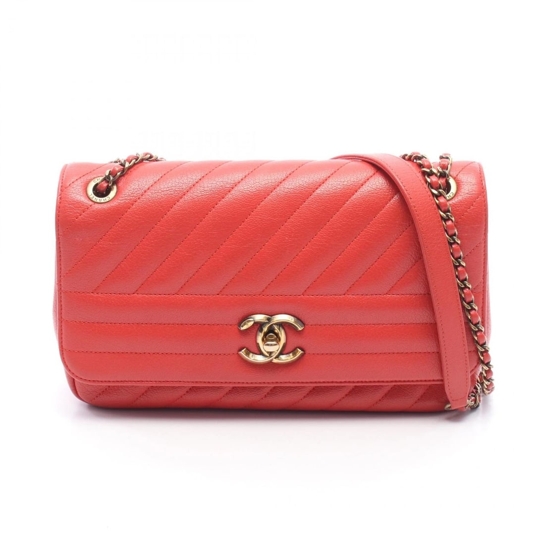 CHANEL MADEMOISELLE CHAIN SHOULDER BAG LEATHER RED: CHANEL Mademoiselle chain Shoulder Bag leather Red Brand: CHANEL Type/Style: Shoulder Bag Material: Exterior Material leather Color: Exterior Color Red?ish colors Size: (H:6.3" x W:9.8" x D:2.6")