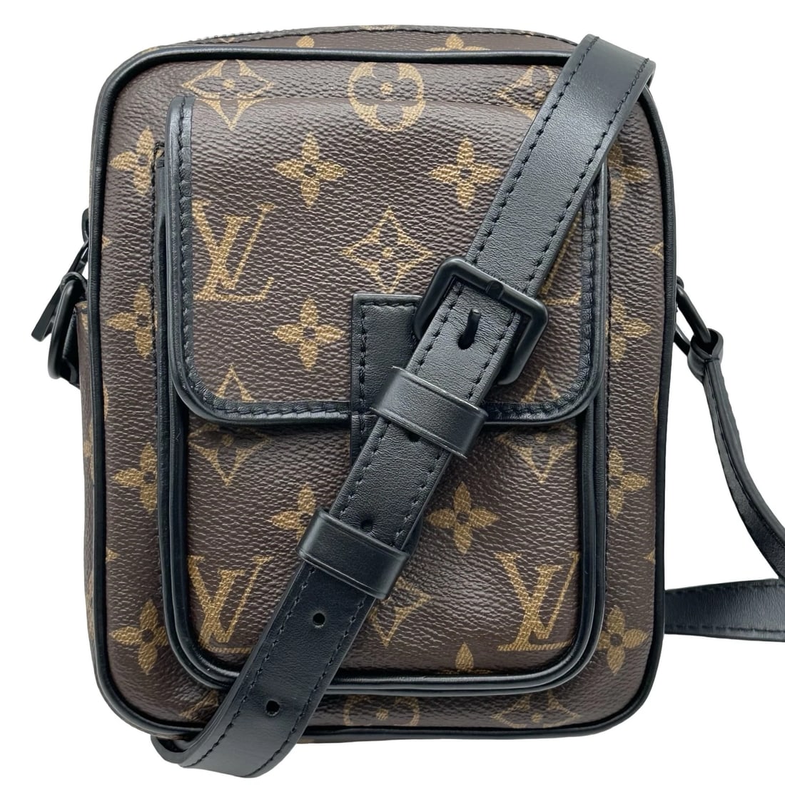 LOUIS VUITTON CHRISTOPHER WALLET SHOULDER BAG (1 of 4)