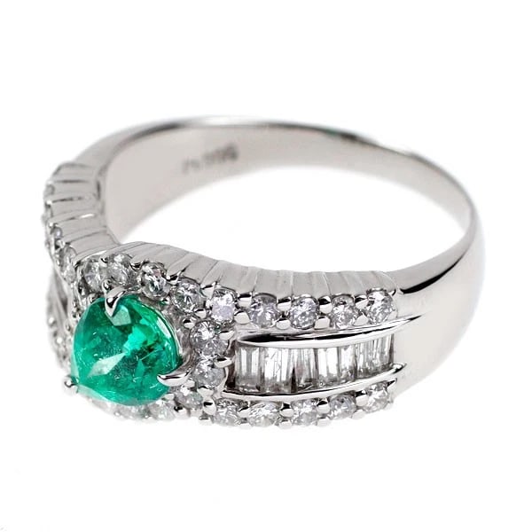 PT900 EMERALD DIAMOND RING - 2