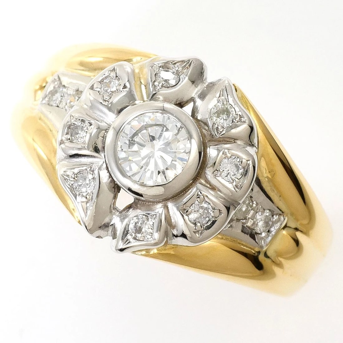 PT900 K18 RING DIAMOND: PT900 K18 Ring Diamond Brand: No Brand Type/Style: Ring Material: PT900/PlatinumK18/Yellow Gold, Main Stone Natural Color: PT, Yellow Gold Size: US 6 3/4 Accessories: None Accessories Notice: When