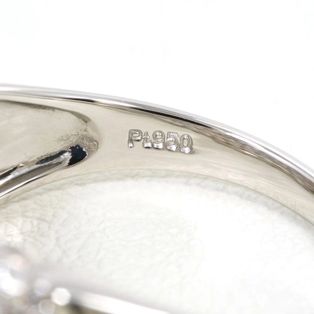 PT950 PLATINUM RING DIAMOND - 4