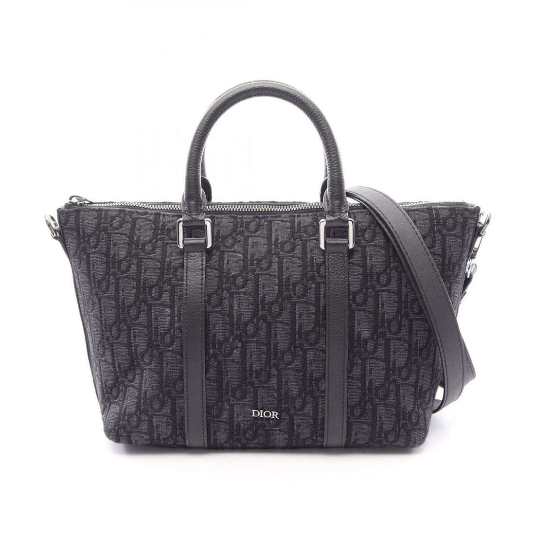 DIOR WEEKENDER 25 OBLIQUE SHOULDER HANDBAG: Dior Weekender 25 Oblique Shoulder Handbag Brand: DIOR Type/Style: Handbag Material: Exterior Material canvas ? leather Color: Exterior Color Navy?ish colors ? Black?ish colors Size: (H:7.1" x W:9.1" 