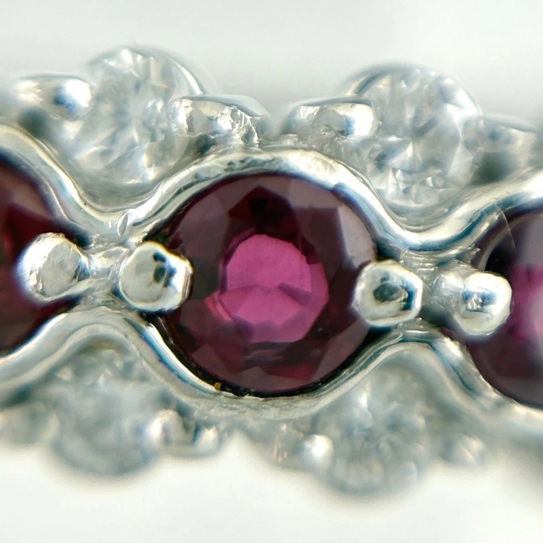 RUBY DESIGN PLATINUM RING MELEE DIAMOND - 2