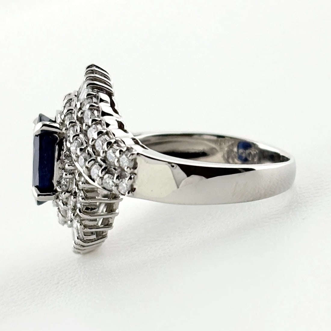 SAPPHIRE DESIGN RING PLATINUM - 3
