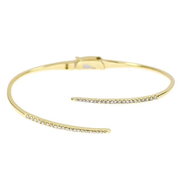 K18YG DIAMOND BANGLE: K18YG diamond bangle Brand: None Type/Style: bangles Material: K18YG, Main Stone Natural Color: YG Size: Necklace: Chain Length 17 Length/Width/Diameter 1.9 Accessories: None Accessories N