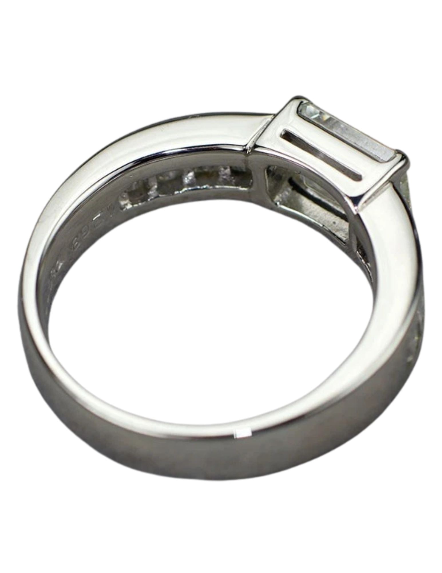 PT900 DIAMOND RING - 3