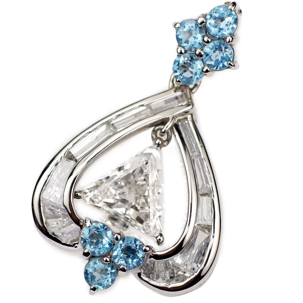 PT900 CHRISTMAS TREE CUT DIAMOND CALIBRE CUT BLUE TOPAZ PENDANT NECKLACE: PT900 Christmas Tree Cut Diamond Calibre Cut Blue Topaz Pendant Necklace Brand: None Type/Style: pendant top Material: Pt900, Color: Pt Size: Length/Width/Diameter 28.4 Accessories: None Accessories