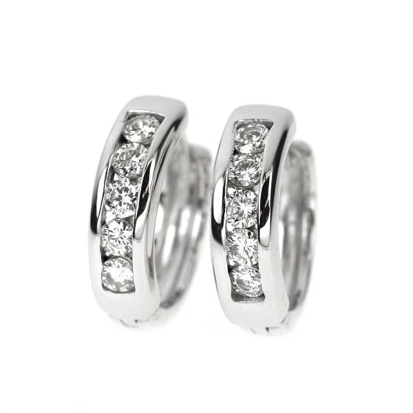 PT900 DIAMOND EARRING: Pt900 diamond earring Brand: None Type/Style: piercing Material: Pt900, Main Stone Natural Color: Pt Size: Length/Width/Diameter 15.9 Accessories: None Accessories Notice: When purchasing pre-owned