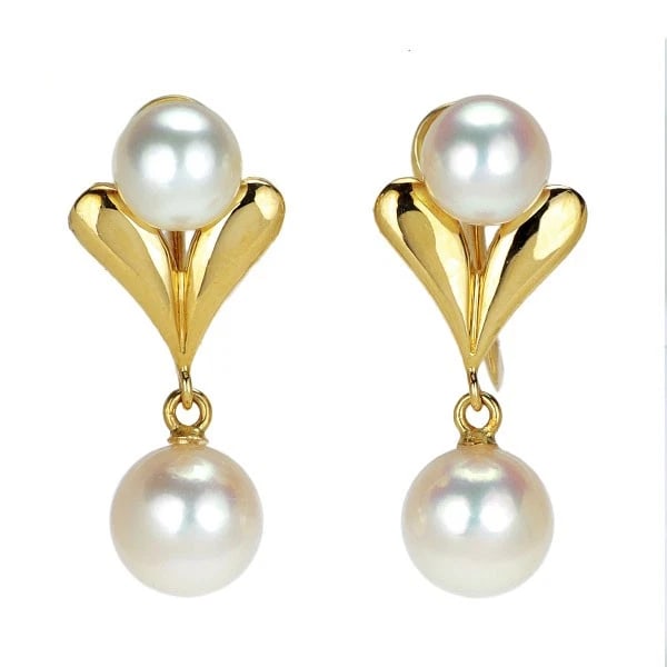 MIKIMOTO K18YG AKOYA PEARL EARRING: Mikimoto K18YG Akoya pearl earring Brand: Mikimoto Type/Style: earring Material: K18YG, Main Stone Akoya pearl Color: YG Size: Length/Width/Diameter 21.7 Accessories: None Accessories Noti