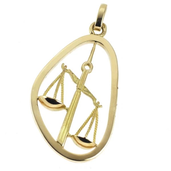 BOUCHERON K18YG PENDANT TOP: Boucheron K18YG pendant top Brand: Boucheron Type/Style: pendant top Material: K18YG, Color: YG Size: Length/Width/Diameter 44.8 Accessories: None Accessories Notice: When purchasing pre-owned goods,