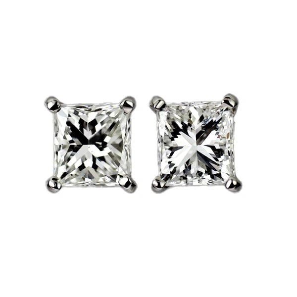 PT900 PRINCESS CUT DIAMOND EARRINGS: Pt900 Princess Cut Diamond Earrings Brand: None Type/Style: piercing Material: Pt900, Main Stone Natural Color: Pt Size: Length/Width/Diameter 4.5 Accessories: None Accessories Notice: When