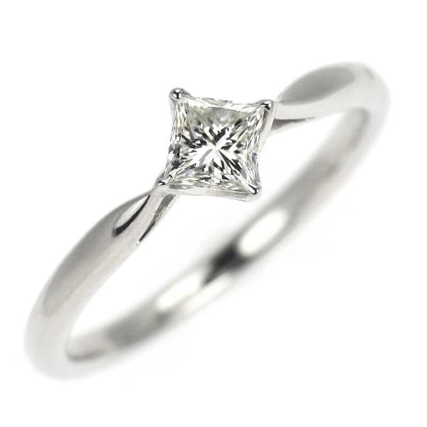 PT900 PRINCESS CUT DIAMOND RING: Pt900 princess cut diamond ring Brand: None Type/Style: Ring Material: Pt900, Main Stone Natural Color: None Size: 5.5 - 5.75 US Accessories: None Accessories Notice: When purchasing pre-owned goods,