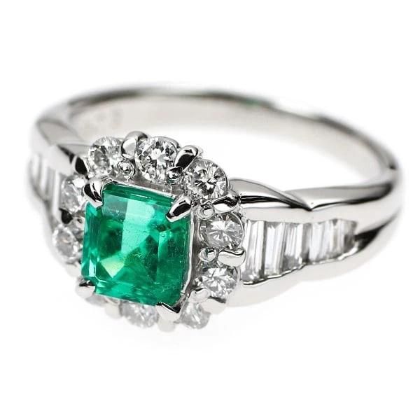 PT900 EMERALD DIAMOND RING - 2