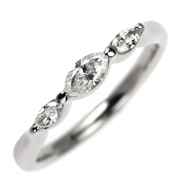 PT900 MARQUISE DIAMOND RING: Pt900 marquise diamond ring Brand: None Type/Style: Ring Material: Pt900, Main Stone Natural/marquise Color: None Size: 6 US Accessories: None Accessories Notice: When purchasing pre-owned goods,
