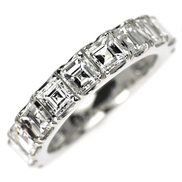 PT900 SQUARE CUT DIAMOND RING: Pt900 Square Cut Diamond Ring Brand: None Type/Style: Ring Material: Pt900, Main Stone Natural Color: Pt Size: Length/Width/Diameter 4.5 Accessories: None Accessories Notice: When purchasing