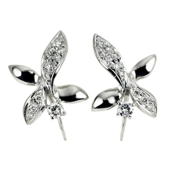 PT900 DIAMOND EARRING: Pt900 diamond earring Brand: None Type/Style: earring Material: Pt950, Main Stone Natural Color: None Size: Length/Width/Diameter 15.1 Accessories: None Accessories Notice: When purchasing pre-owned